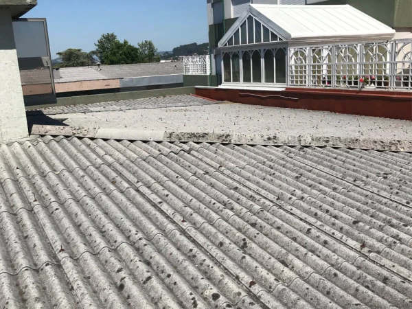 Cobertura em amianto